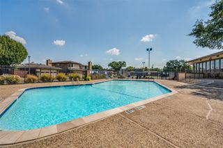10 W Meadow Lane, Bedford, TX 76021