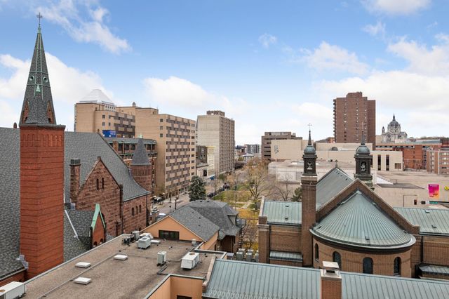 78 10th Street E 806, Saint Paul, MN 55101