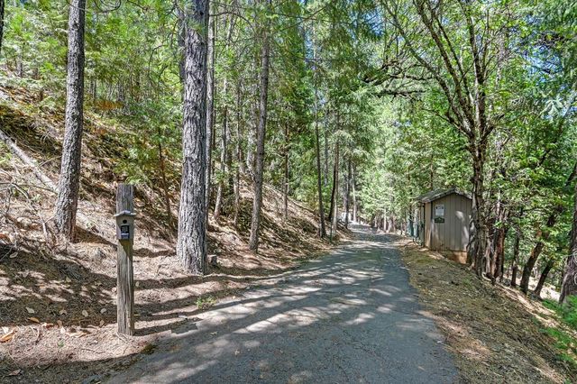 4599 Rivendale Rd, Placerville, CA 95709