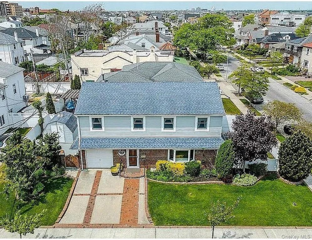 221 Washington Boulevard, Long Beach, NY 11561