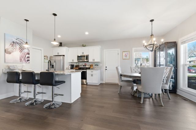 27 Sycamore Rdg, W, Burns, TN 37029