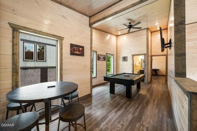 450 Winfield Heights Road, Gatlinburg, TN 37738