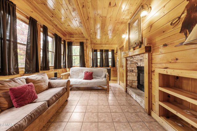 2818 Seth Road, Pigeon Forge, TN 37863