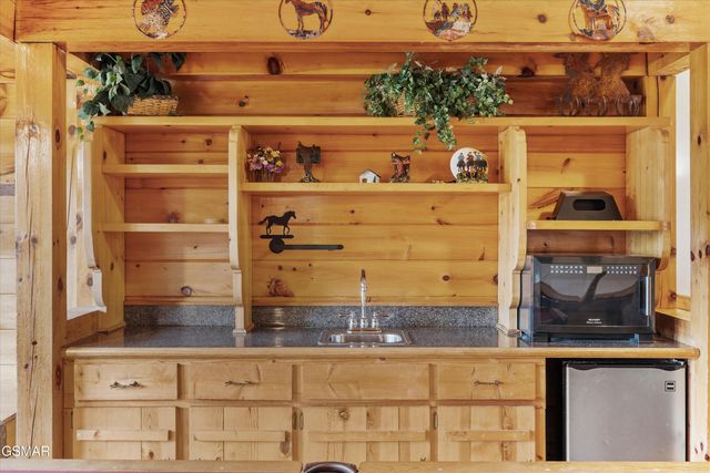 2818 Seth Road, Pigeon Forge, TN 37863