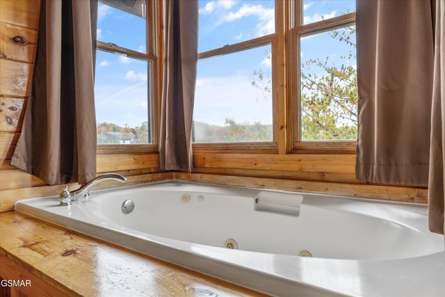 2818 Seth Road, Pigeon Forge, TN 37863