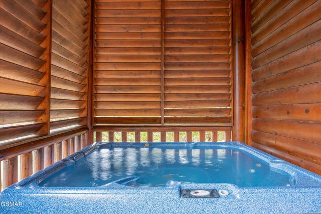 2818 Seth Road, Pigeon Forge, TN 37863