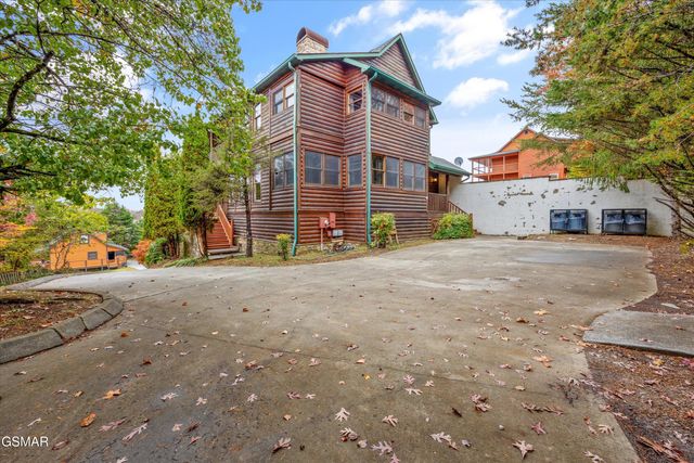 2818 Seth Road, Pigeon Forge, TN 37863