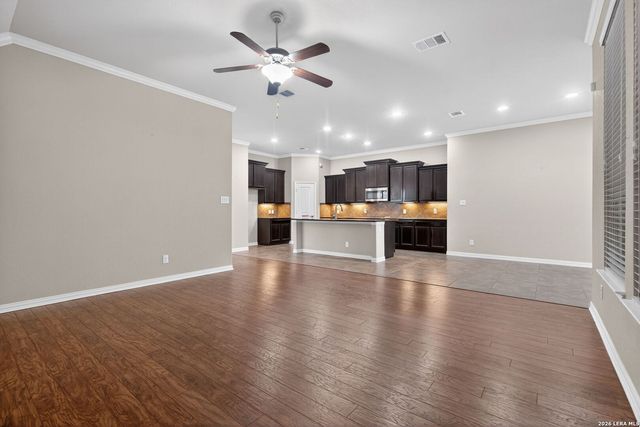 805 Raceland Rd., San Antonio, TX 78245