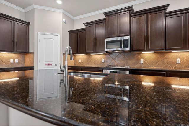 805 Raceland Rd., San Antonio, TX 78245