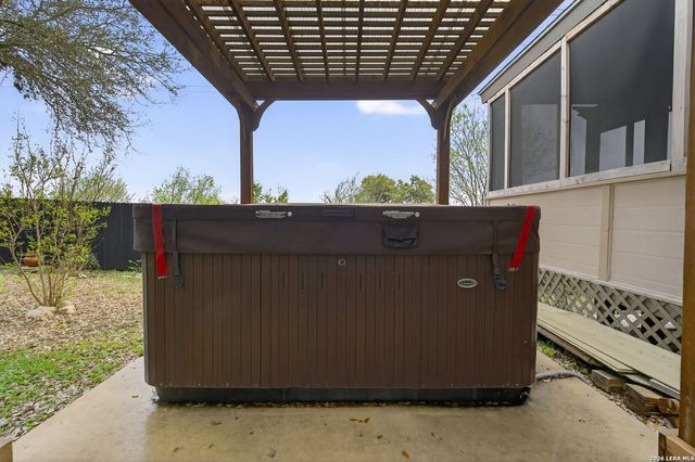 805 Raceland Rd., San Antonio, TX 78245