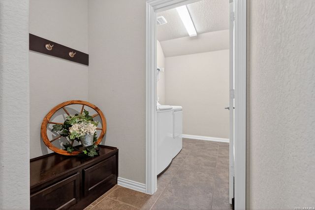 805 Raceland Rd., San Antonio, TX 78245