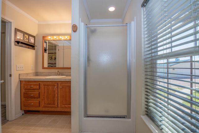 27881 CASCADE RD, Hot Springs, SD 57747
