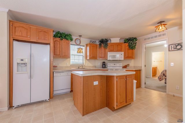 27881 CASCADE RD, Hot Springs, SD 57747