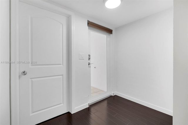 3050 NE 48th St 208, Fort Lauderdale, FL 33308