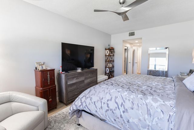 17329 Boca Club Boulevard Unit 1, Boca Raton, FL 33487