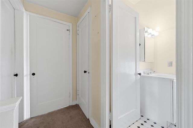 1026 McCoy Rd, Kennedy Twp, PA 15136