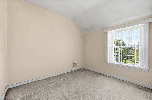 1026 McCoy Rd, Kennedy Twp, PA 15136