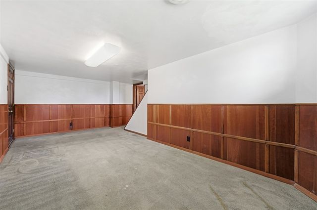 1026 McCoy Rd, Kennedy Twp, PA 15136