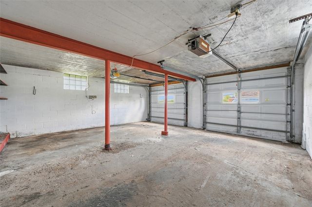 1026 McCoy Rd, Kennedy Twp, PA 15136
