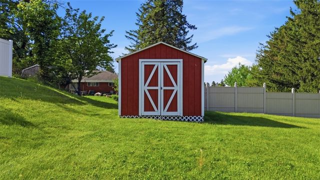 1026 McCoy Rd, Kennedy Twp, PA 15136