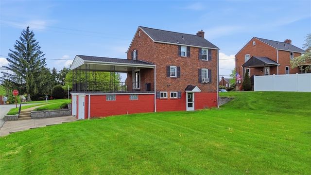 1026 McCoy Rd, Kennedy Twp, PA 15136
