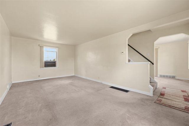 1026 McCoy Rd, Kennedy Twp, PA 15136