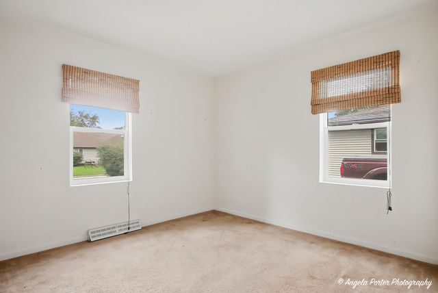 1124 Fulton Avenue, Winthrop Harbor, IL 60096
