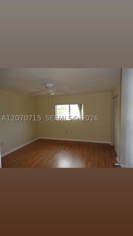 14902 SW 82nd Ln 13-206, Miami, FL 33193