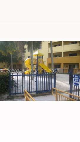14902 SW 82nd Ln 13-206, Miami, FL 33193