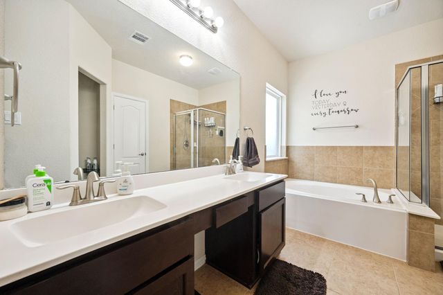 7910 Brooks Crossing Drive, Baytown, TX 77521