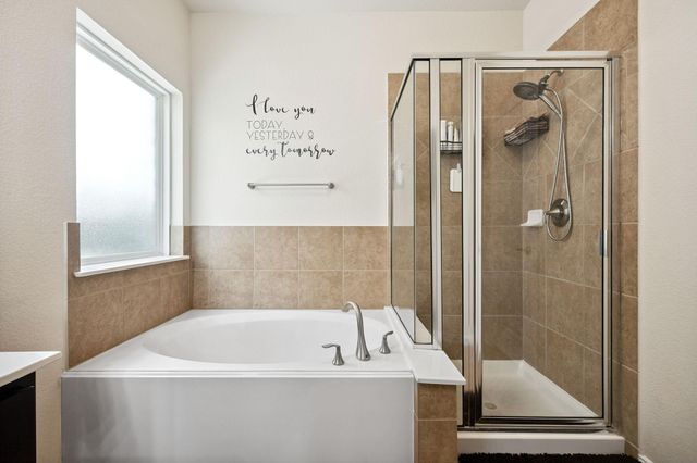 7910 Brooks Crossing Drive, Baytown, TX 77521