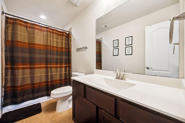 7910 Brooks Crossing Drive, Baytown, TX 77521