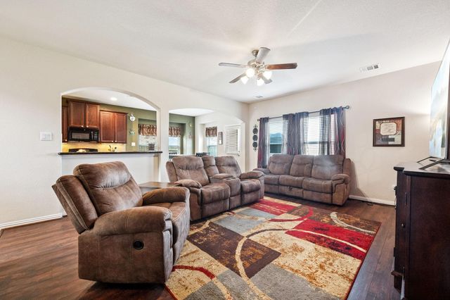 7910 Brooks Crossing Drive, Baytown, TX 77521