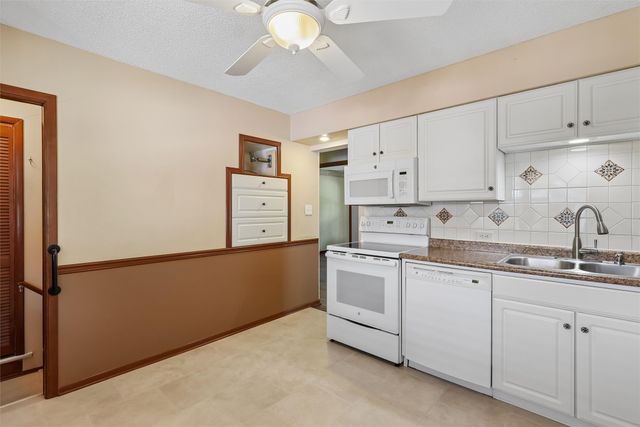 3917 Merced Street, Des Moines, IA 50310