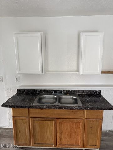 4116 Sackett Avenue, Cleveland, OH 44109