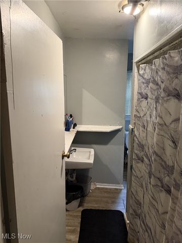 4116 Sackett Avenue, Cleveland, OH 44109