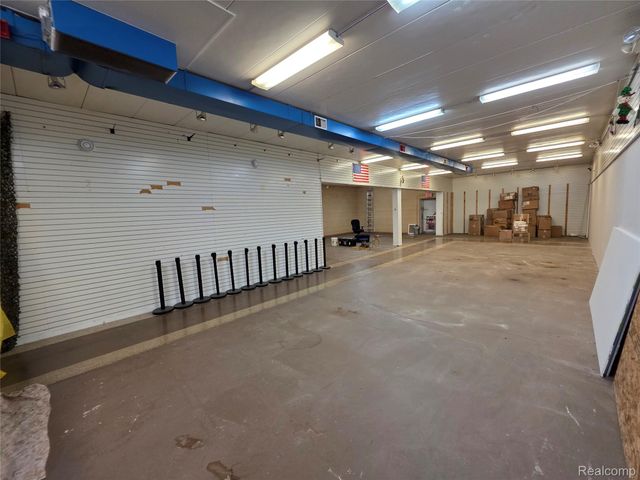 2034 N Telegraph rd, Dearborn, MI 48128