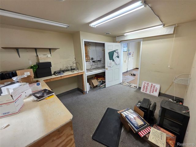 2034 N Telegraph rd, Dearborn, MI 48128