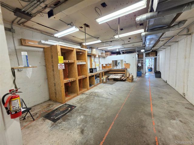 2034 N Telegraph rd, Dearborn, MI 48128