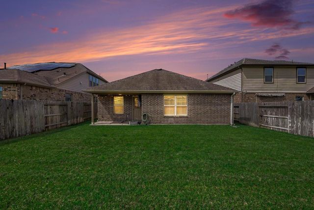 20354 Creekdale Bend Drive, Cypress, TX 77433