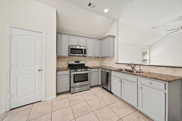 20354 Creekdale Bend Drive, Cypress, TX 77433