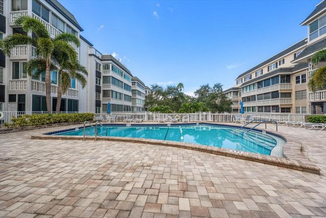 131 BLUFF VIEW DRIVE 106, Belleair Bluffs, FL 33770
