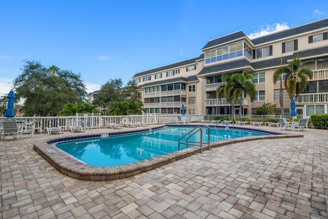 131 BLUFF VIEW DRIVE 106, Belleair Bluffs, FL 33770