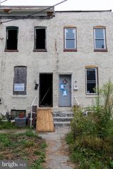 4 LANSING ALY, Trenton, NJ 08638