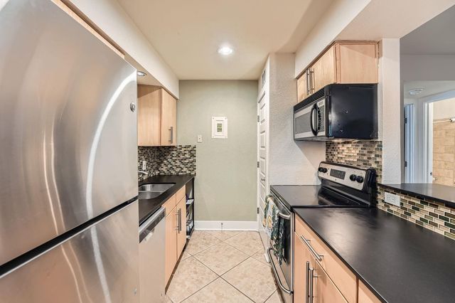 3815 Guadalupe ST 103, Austin, TX 78751