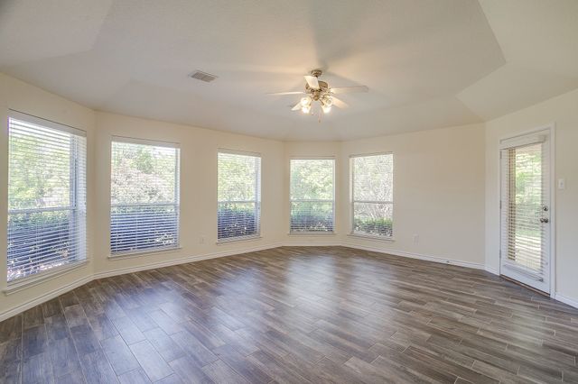 336 Plantation Drive E, Burleson, TX 76028