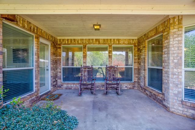 336 Plantation Drive E, Burleson, TX 76028