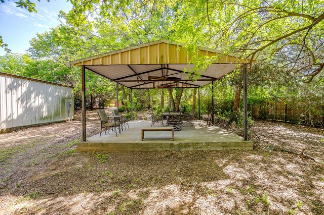 336 Plantation Drive E, Burleson, TX 76028