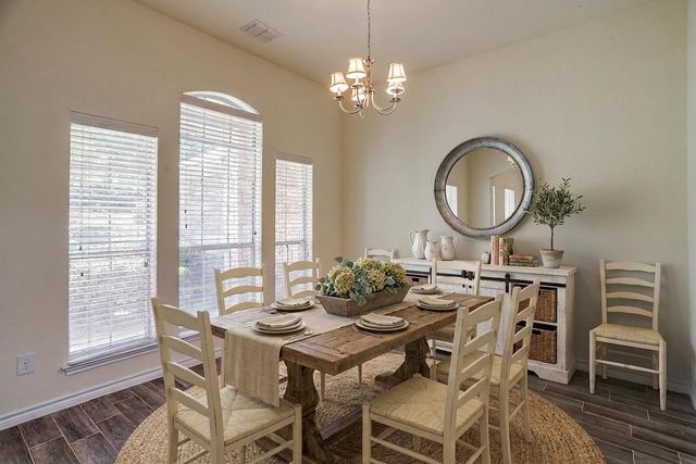 336 Plantation Drive E, Burleson, TX 76028