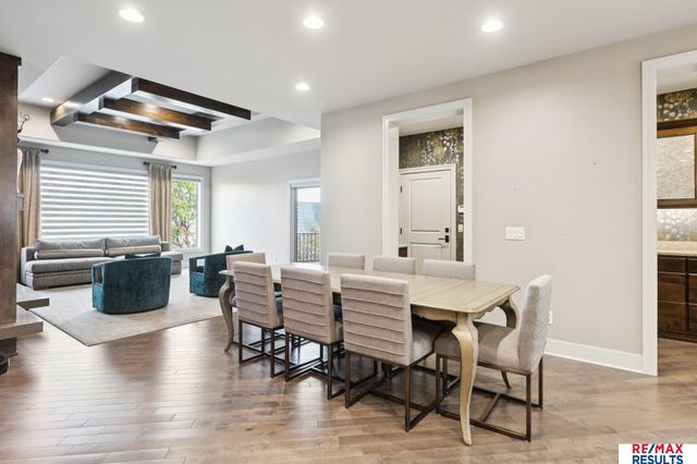 21967 Brookside Avenue, Omaha, NE 68022